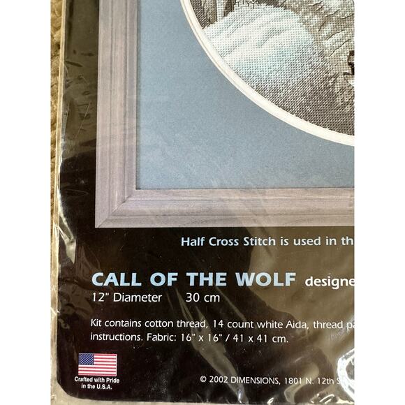 Dimensions Call of the Wolf Counted Cross Stitch Kit winter nature new35084 2002 - Picture 7 of 10
